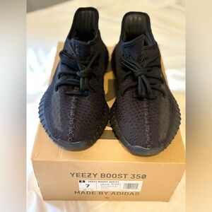 YEEZY BOOST 350 V2 ONYX